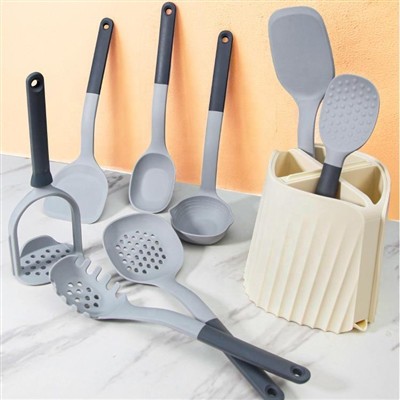 Why Silicone Belongs in Every Kitchen – A Look at Our Most Practical Tools