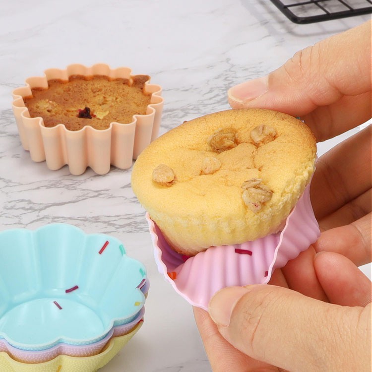 5 silicone muffin cups